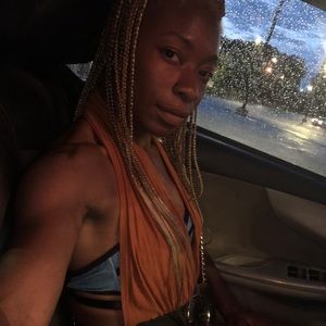 Meet your Posher, Sheena